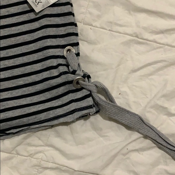 Calvin Klein sweatshirt brand new - Picture 2 of 4